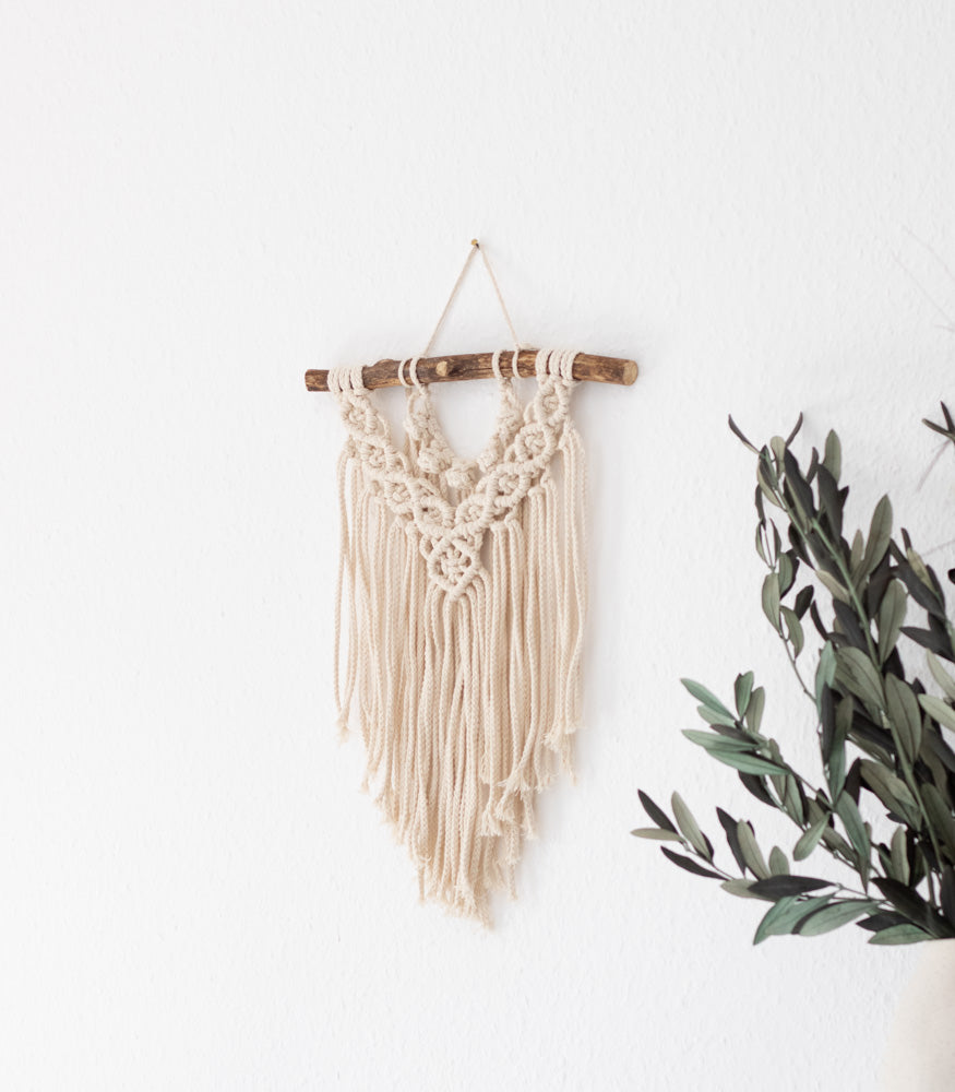 Handgemachter Makramee Wandbehang "Hilo", 35cm x 30cm - mahina