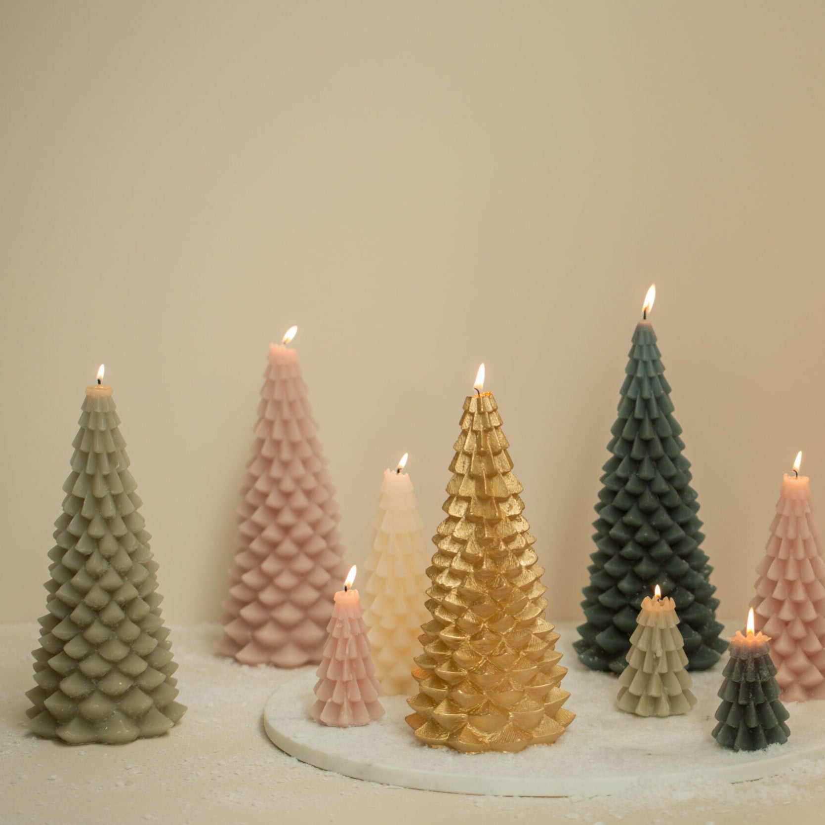 Kerze "Tannenbaum" in verschiedenen Farben - mahina