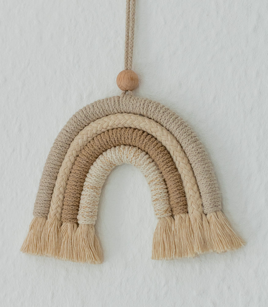 Handgemachter Makramee Regenbogen in verschiedenen Farben - mahina