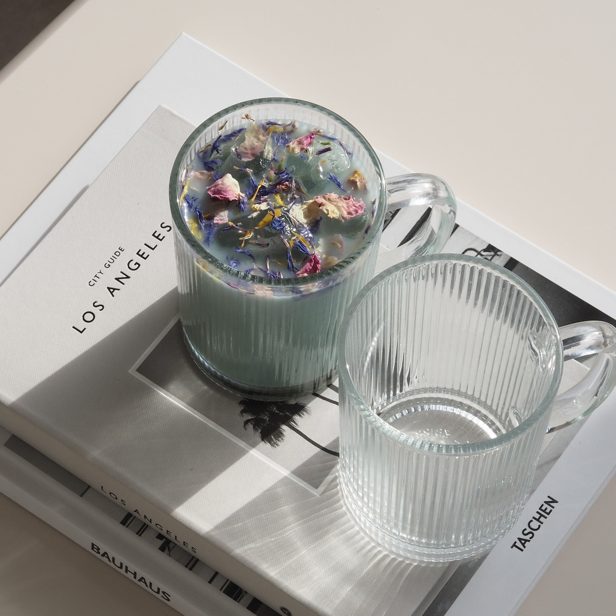 Riffle Cup Henkelglas 360ml, 2 Stück - Trinkgläser von mahina