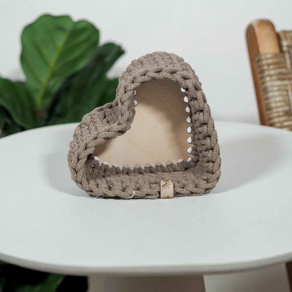 Handgemachter Häkelkorb "Herz" mit Boden - mahina x kilea - Interior > Dekoration > Häkelprodukte von mahina