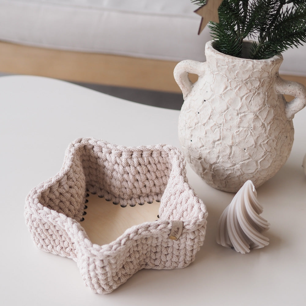 Handgemachter Häkelkorb "Stern" mit Boden - mahina x kilea - Interior > Dekoration > Häkelprodukte von mahina