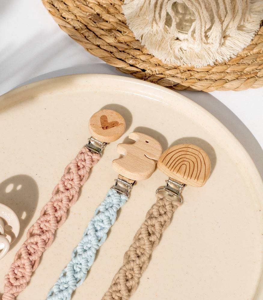 Handgemachte Makramee Schnullerkette "Classic" personalisierbar - mahina