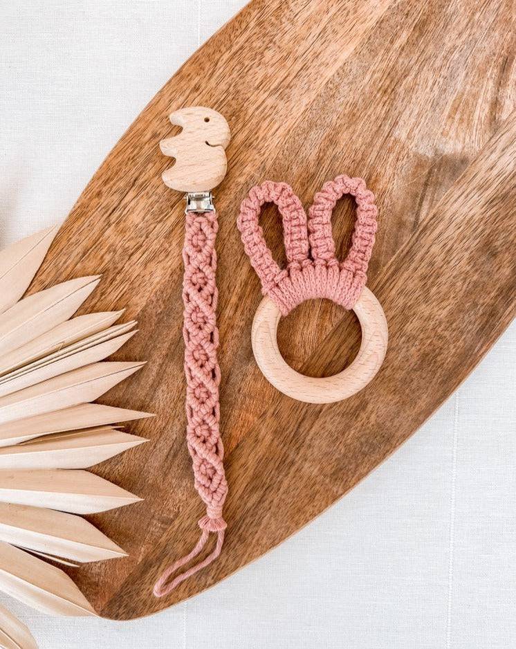 Handgemachtes Makramee Babyset "Bunny" personalisierbar - mahina