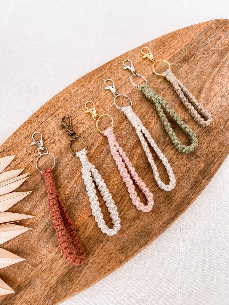 Handgemachter Makramee Schlüsselanhänger "Luna" - mahina