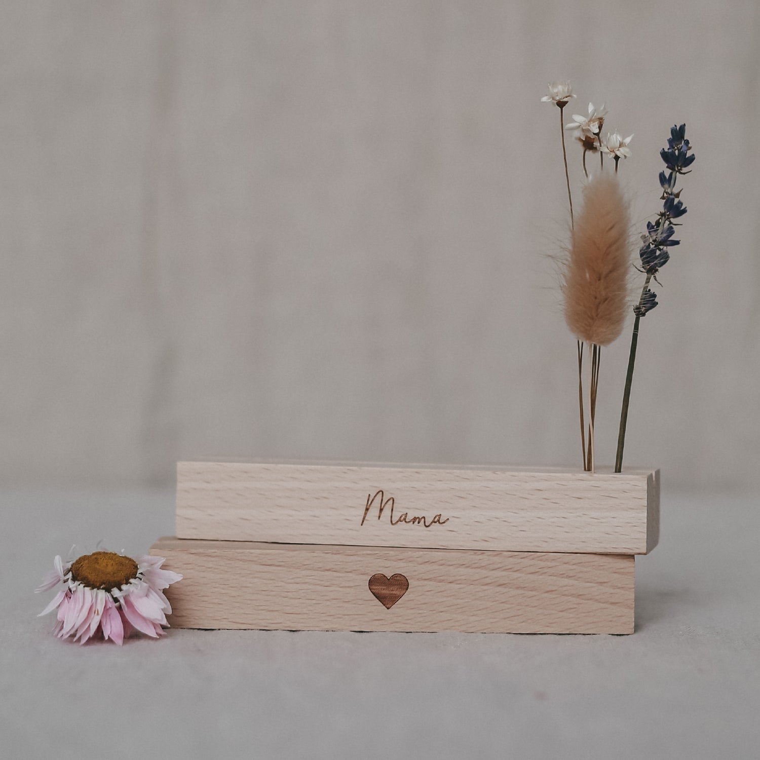 Eulenschnitt Karten- und Blumenhalter Mama & Herz, 2er Set - mahina