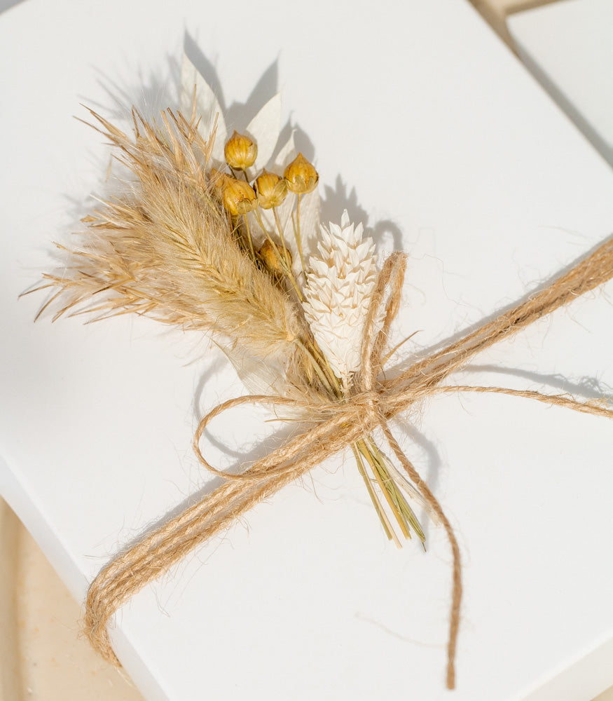 Geschenkbox "Kleines Wunder" mit Makramee Schnullerkette - mahina