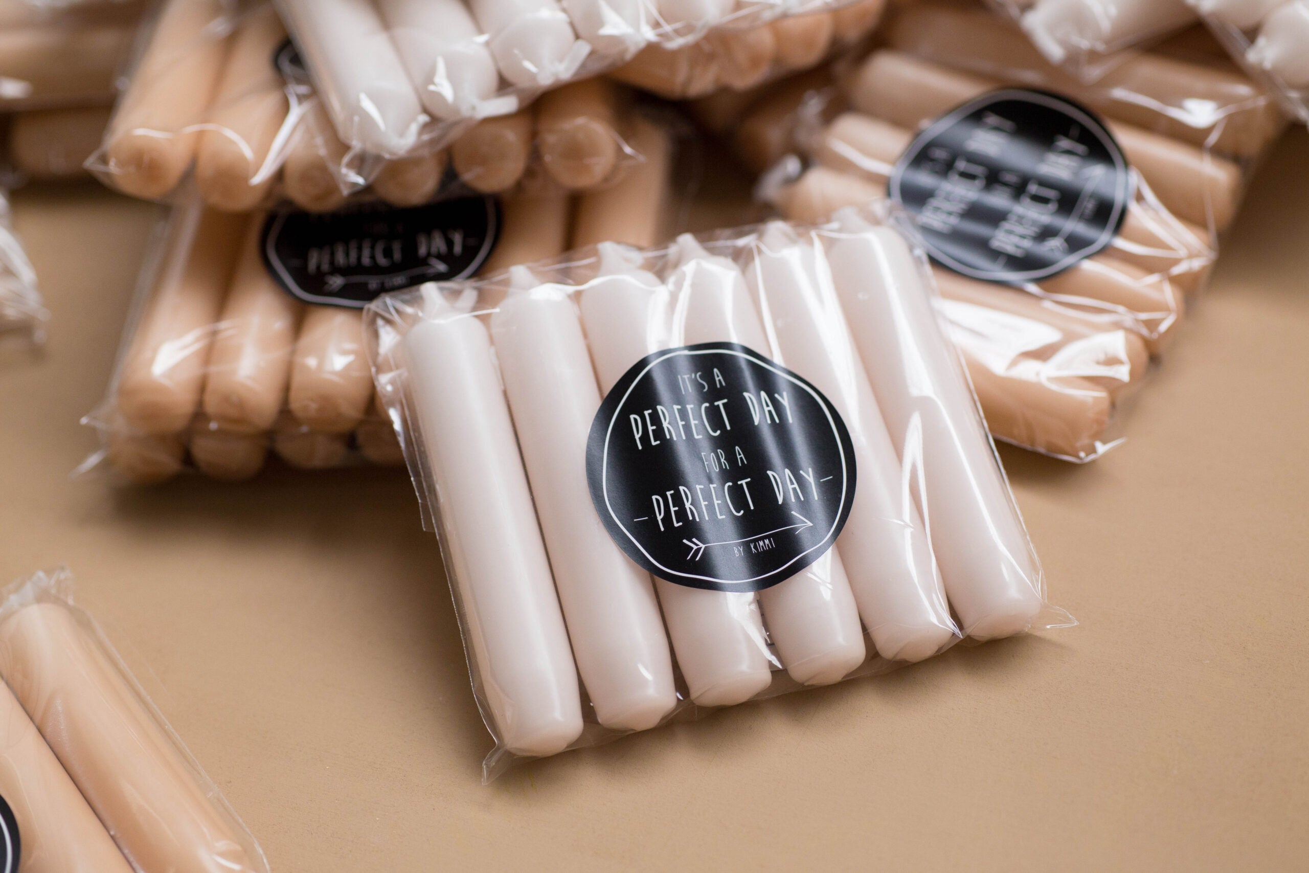 Kerze "Cadeau" 2,1x12cm 6 Stück 15 Farben - mahina