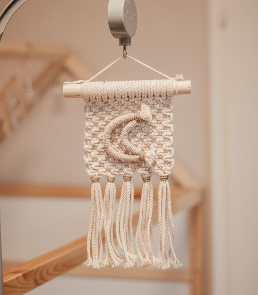 Handgemachter Makramee Wimpel "Mond" - mahina