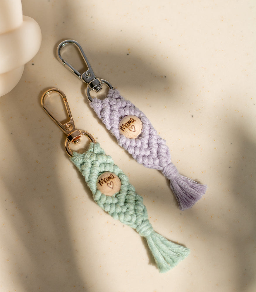 Handgemachter Makramee Schlüsselanhänger "Zoley" mit Motiv-Perle - Interior > Dekoration > Makramee von mahina