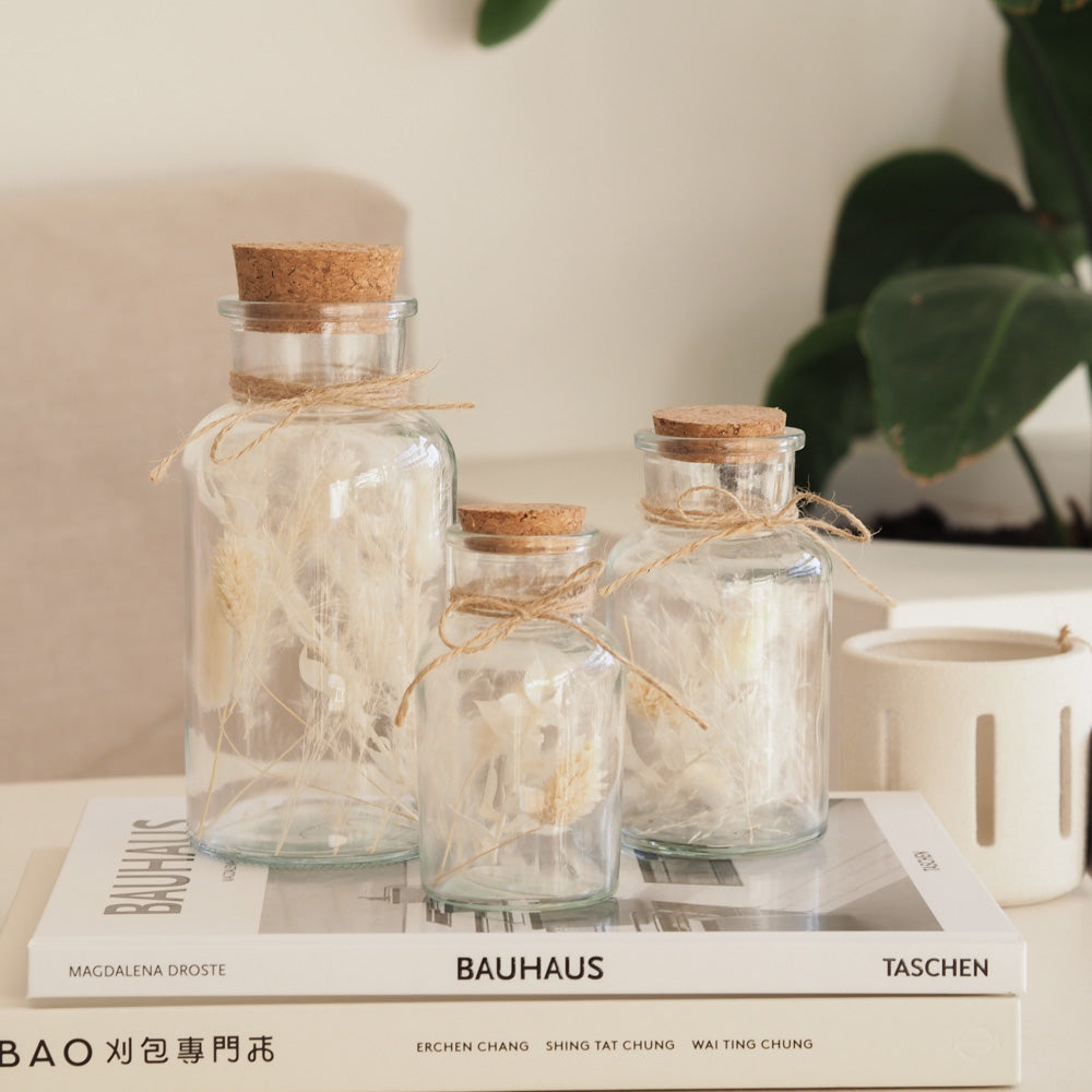 Personalisierbares Korkenglas mit Trockenblumen "White Passion" 3 Größen - mahina