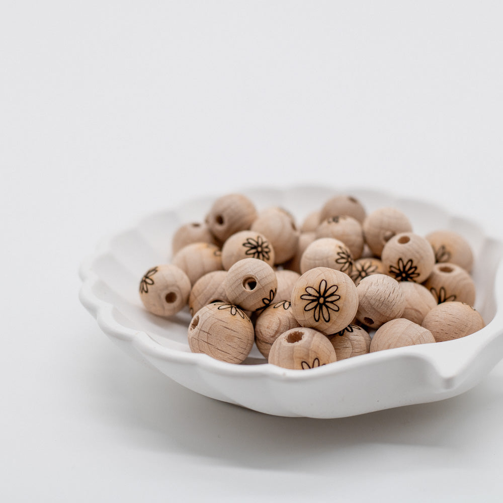 Holzperle handgemachte Gravur "Blume" 12mm/15mm - Bastelbedarf -> Holz > Holzperlen -> Motive von mahina