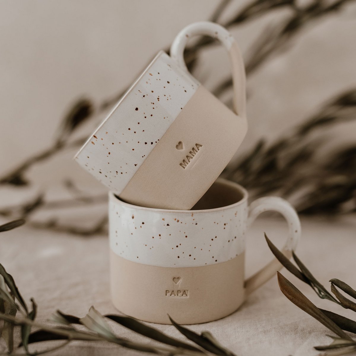 Handgemachte Eulenschnitt Tasse aus Steingut "Papa" - mahina