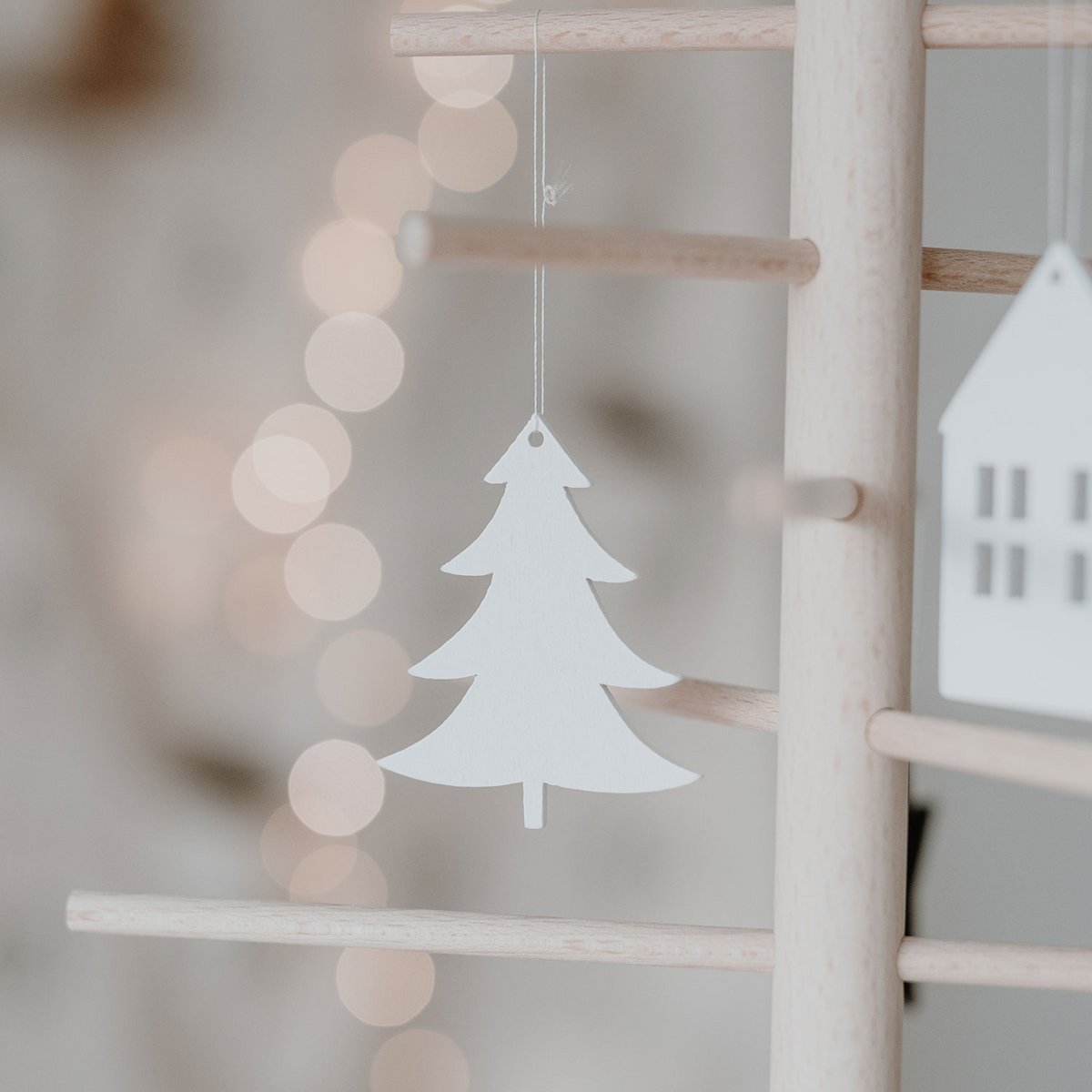 Eulenschnitt Holzanhänger Tanne weiß, 8er Set - Bastelbedarf -> Holz > Holzkränze von mahina