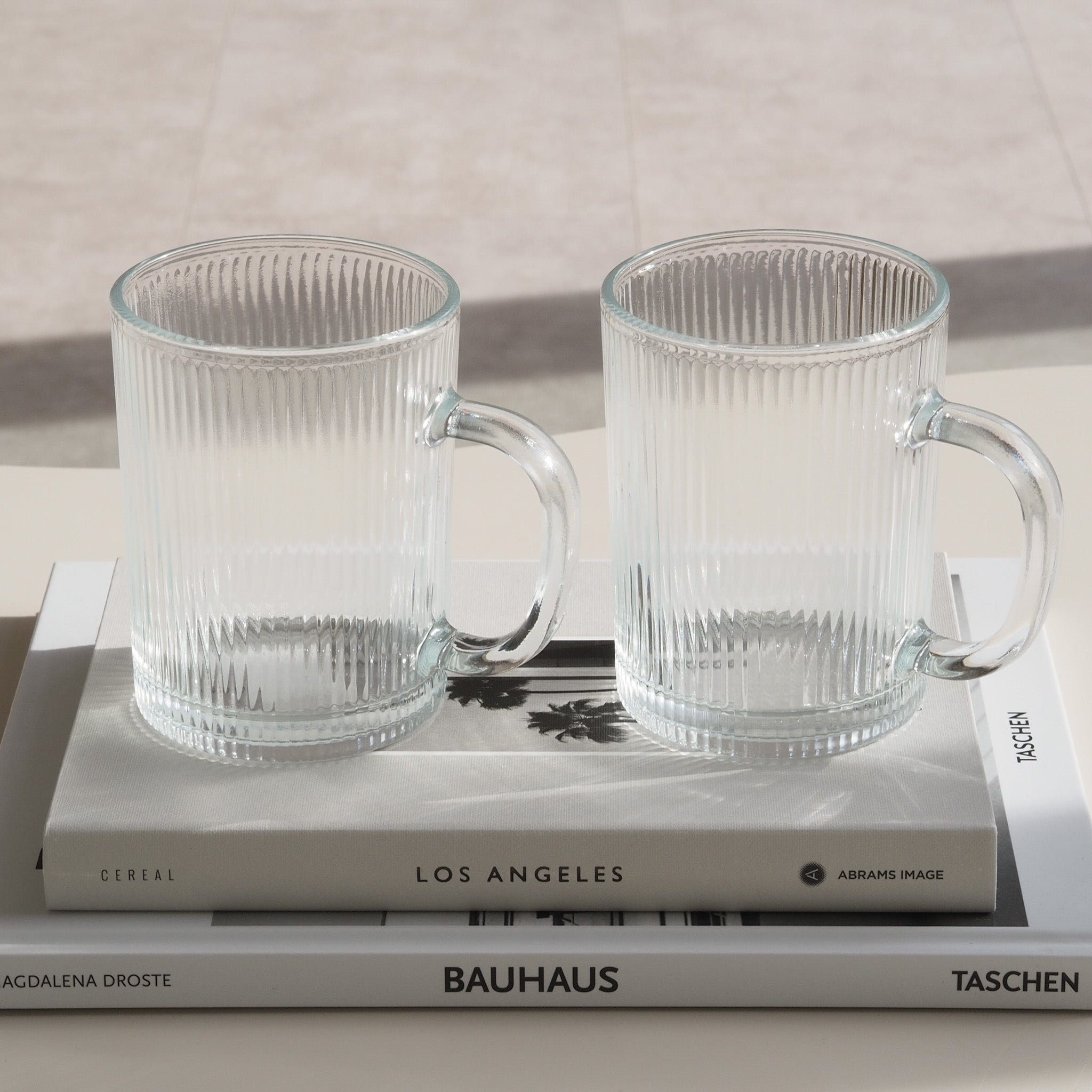 Riffle Cup Henkelglas 360ml, 2 Stück - Trinkgläser von mahina