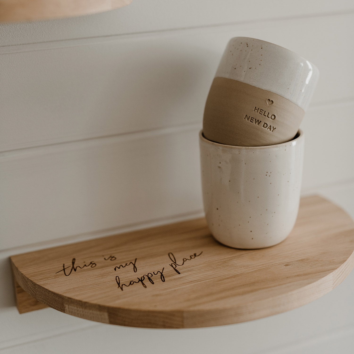 Handgemachter Eulenschnitt Becher aus Steingut "Hello new day" - mahina