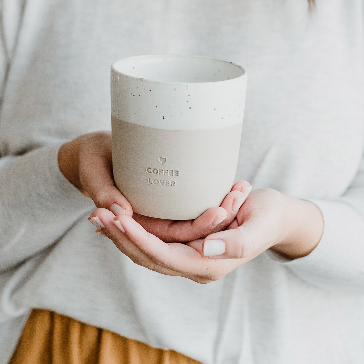 Handgemachter Eulenschnitt Becher aus Steingut "Coffee Lover" - mahina