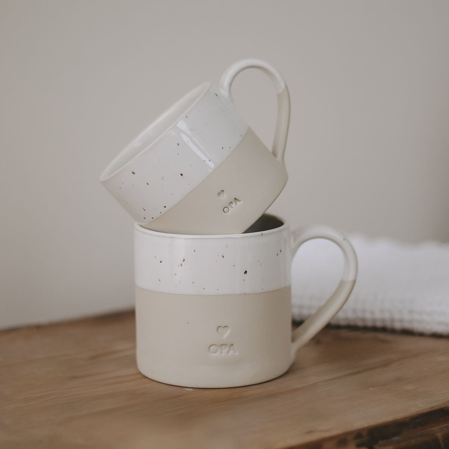 Handgemachter Eulenschnitt Tasse aus Steingut "Opa" - mahina