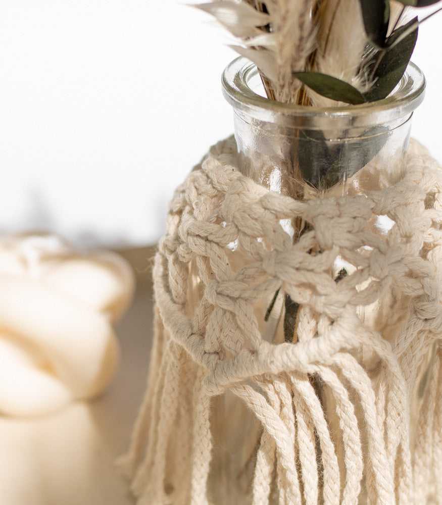 Handgemachte Makramee Vase/Windlicht in klein - Interior > Dekoration > Makramee von mahina